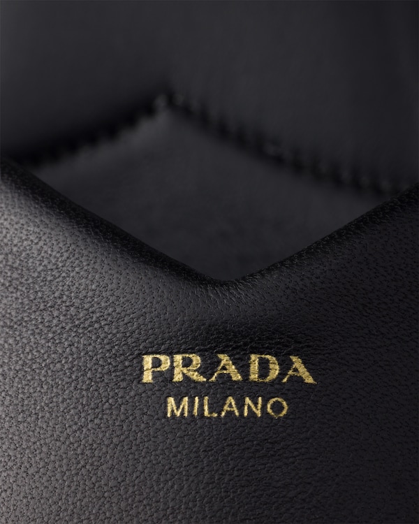 صنادل مبطنة من جلد نابا صنادل مبطنة من جلد نابا