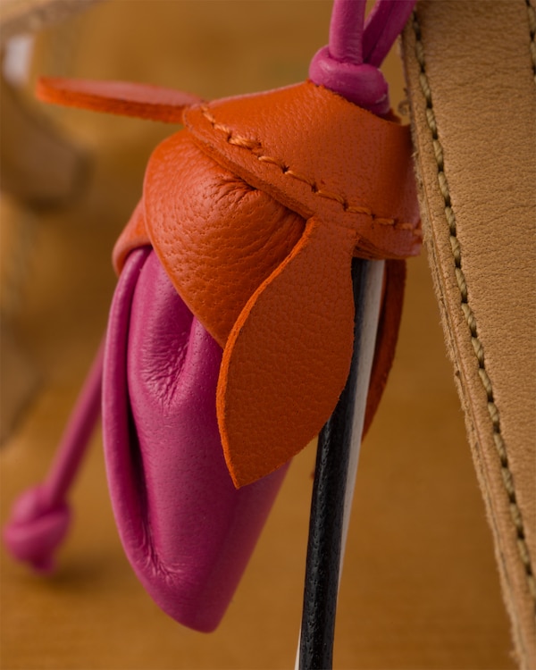 Antiqued leather thong sandals with floral ornament - Natural Antiqued leather thong sandals with floral ornament - Natural