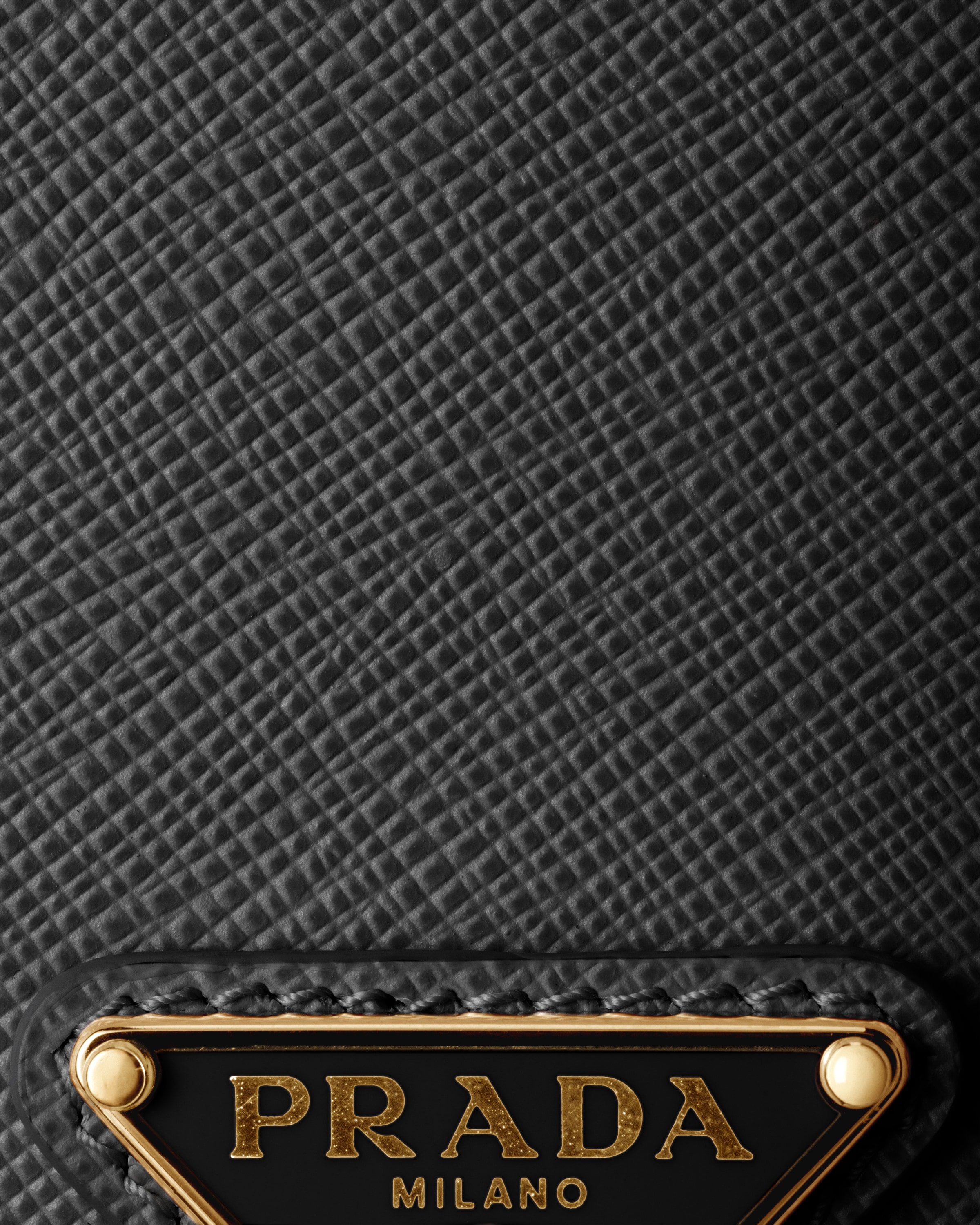 PRADA ブラック サフィアーノレザー ケース ブラック サフィアーノレザー Iphone 17 Pro用ケース | PRADA