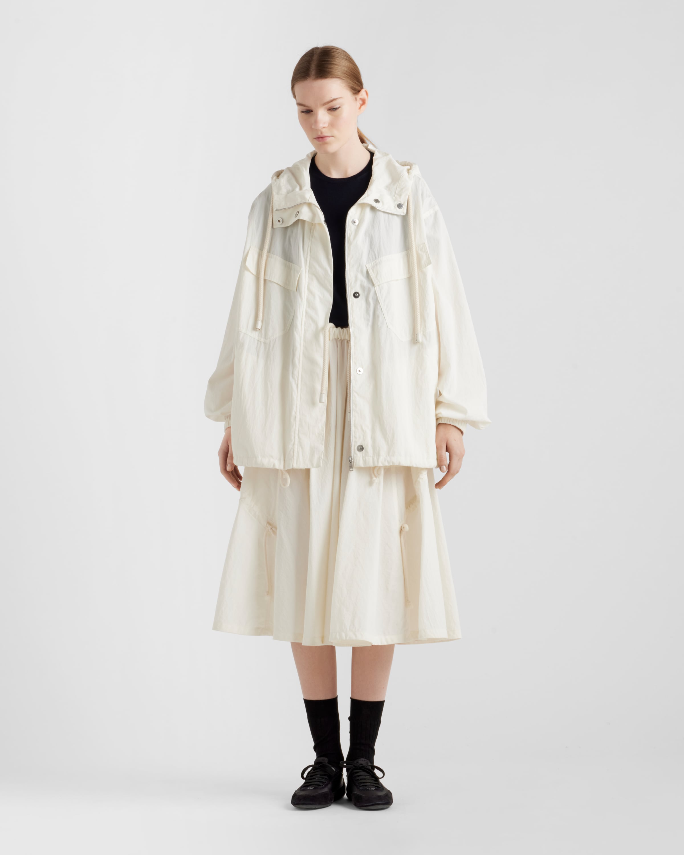 スカート Prada Ivory Linen Skirt White/aqua Embroidered Linen Skirt | PRADA