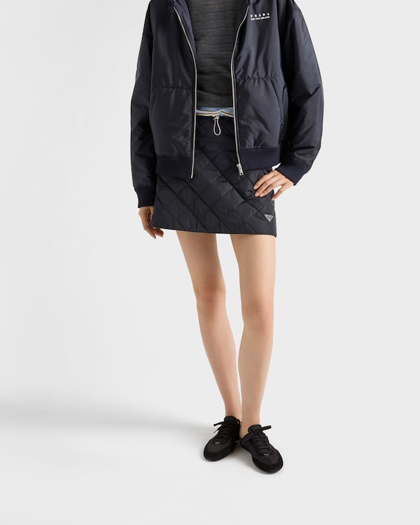 Minigonna trapuntata in Re-Nylon leggero Minigonna trapuntata in Re-Nylon leggero