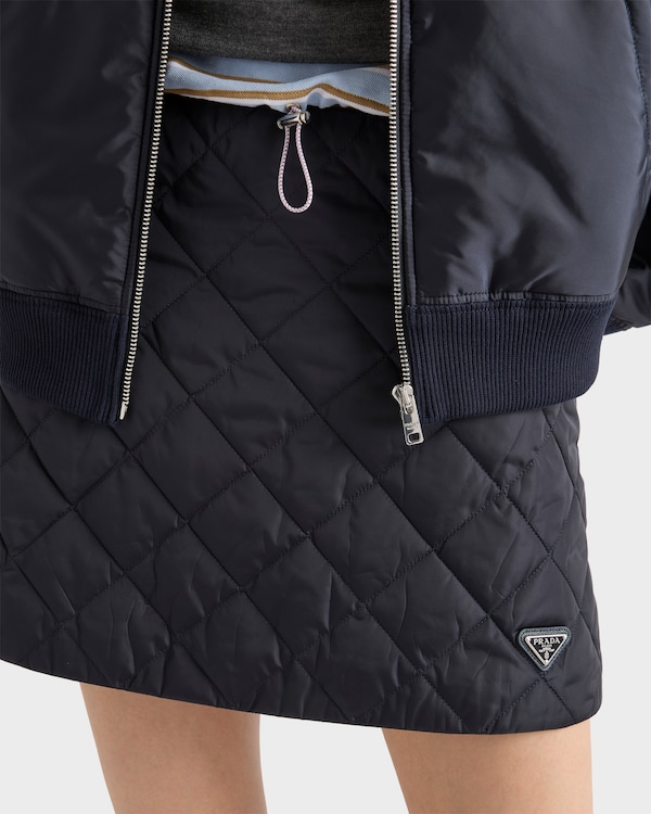 Minigonna trapuntata in Re-Nylon leggero Minigonna trapuntata in Re-Nylon leggero