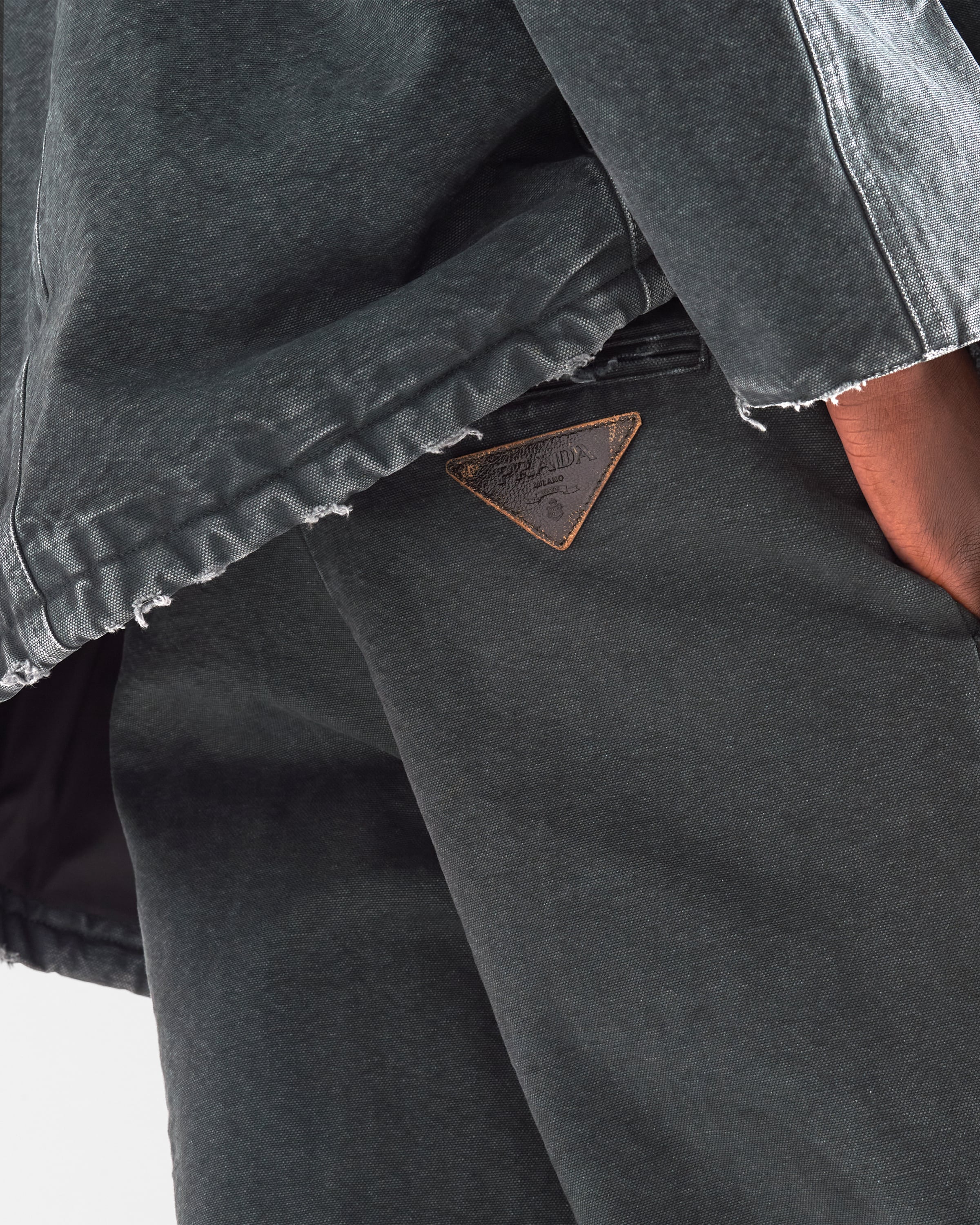 Shop Prada Hose Aus Canvas In Grey