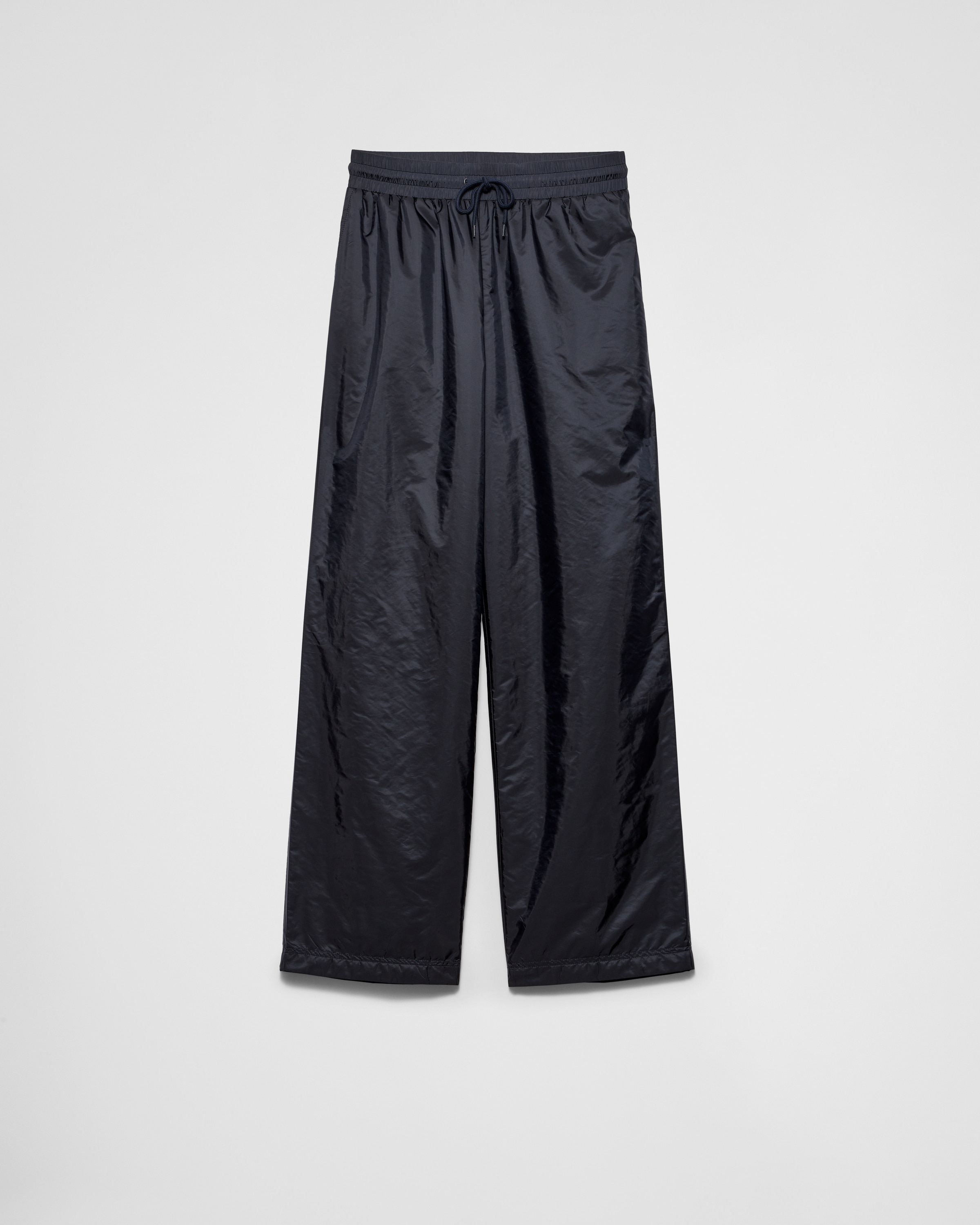 Shop Prada Hose Aus Leichtem Re-nylon In Navy