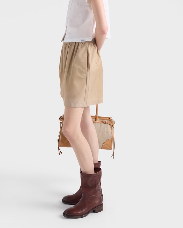 워시드 리나일론 쇼츠 - 카멜 브라운 워시드 리나일론 쇼츠 - 카멜 브라운