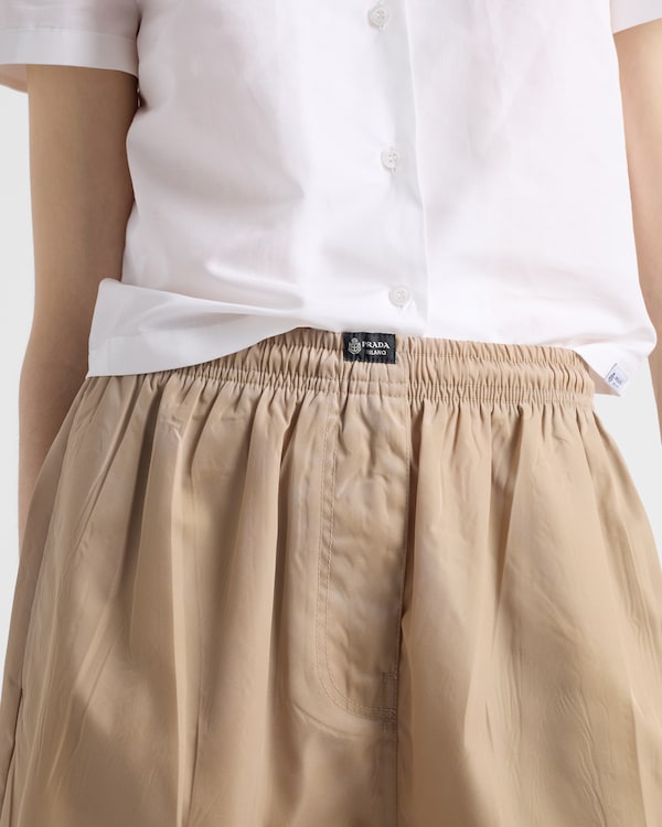 워시드 리나일론 쇼츠 - 카멜 브라운 워시드 리나일론 쇼츠 - 카멜 브라운