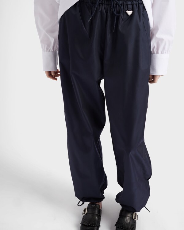 Jogginghose aus Re-Nylon Jogginghose aus Re-Nylon