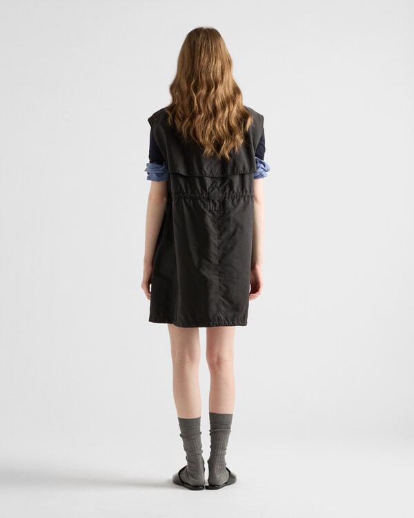 Minikleid aus Re-Nylon - Schwarz Minikleid aus Re-Nylon - Schwarz