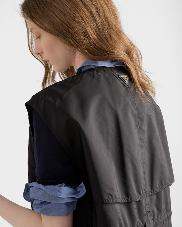 Minikleid aus Re-Nylon - Schwarz Minikleid aus Re-Nylon - Schwarz