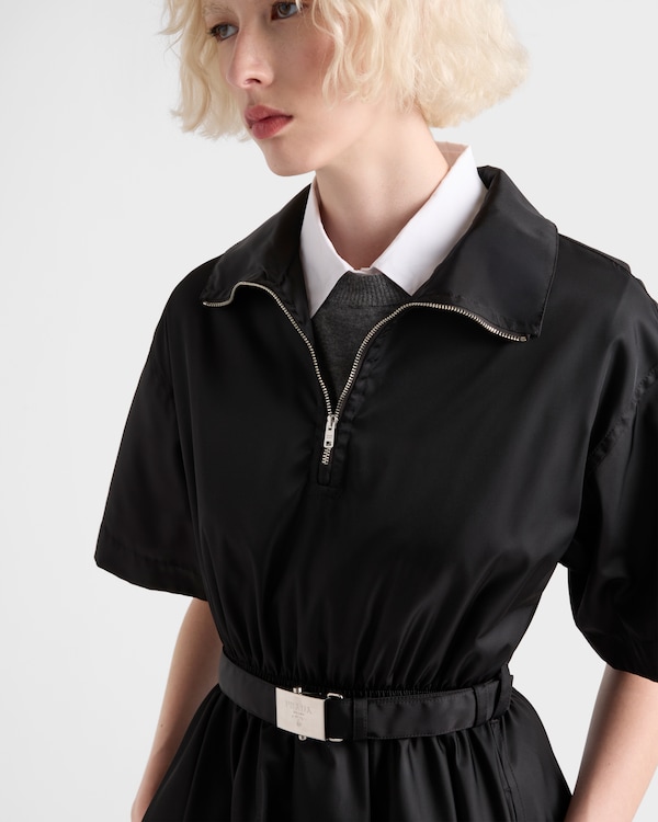 短袖再生尼龙连衣裙 短袖再生尼龙连衣裙