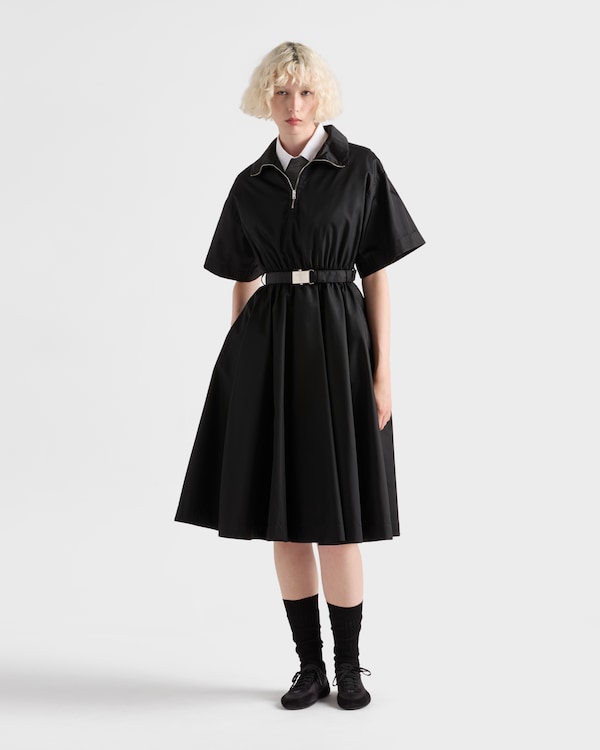 短袖再生尼龙连衣裙 短袖再生尼龙连衣裙