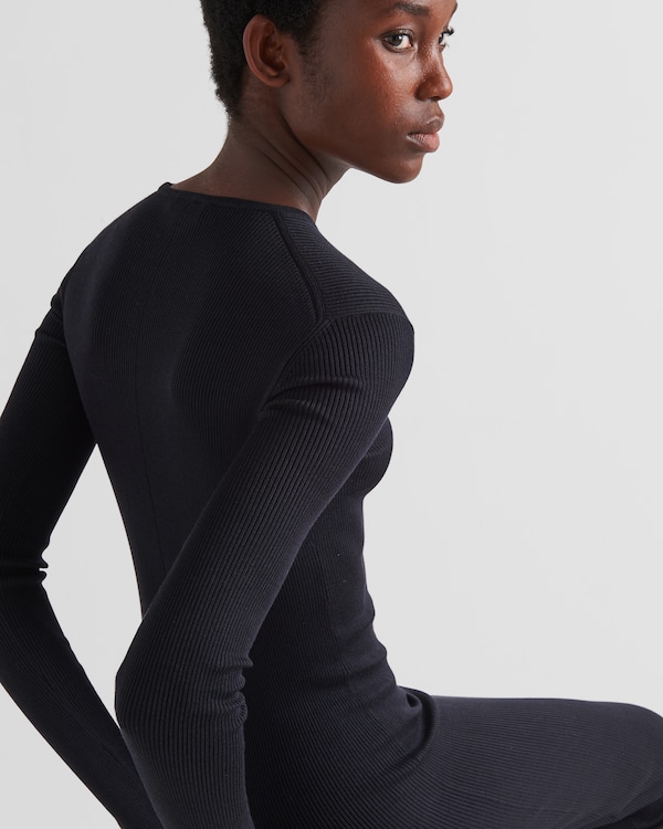 Robe longue en tricot de soie Robe longue en tricot de soie