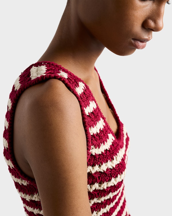 Gehäkeltes Minikleid aus Baumwolle Gehäkeltes Minikleid aus Baumwolle