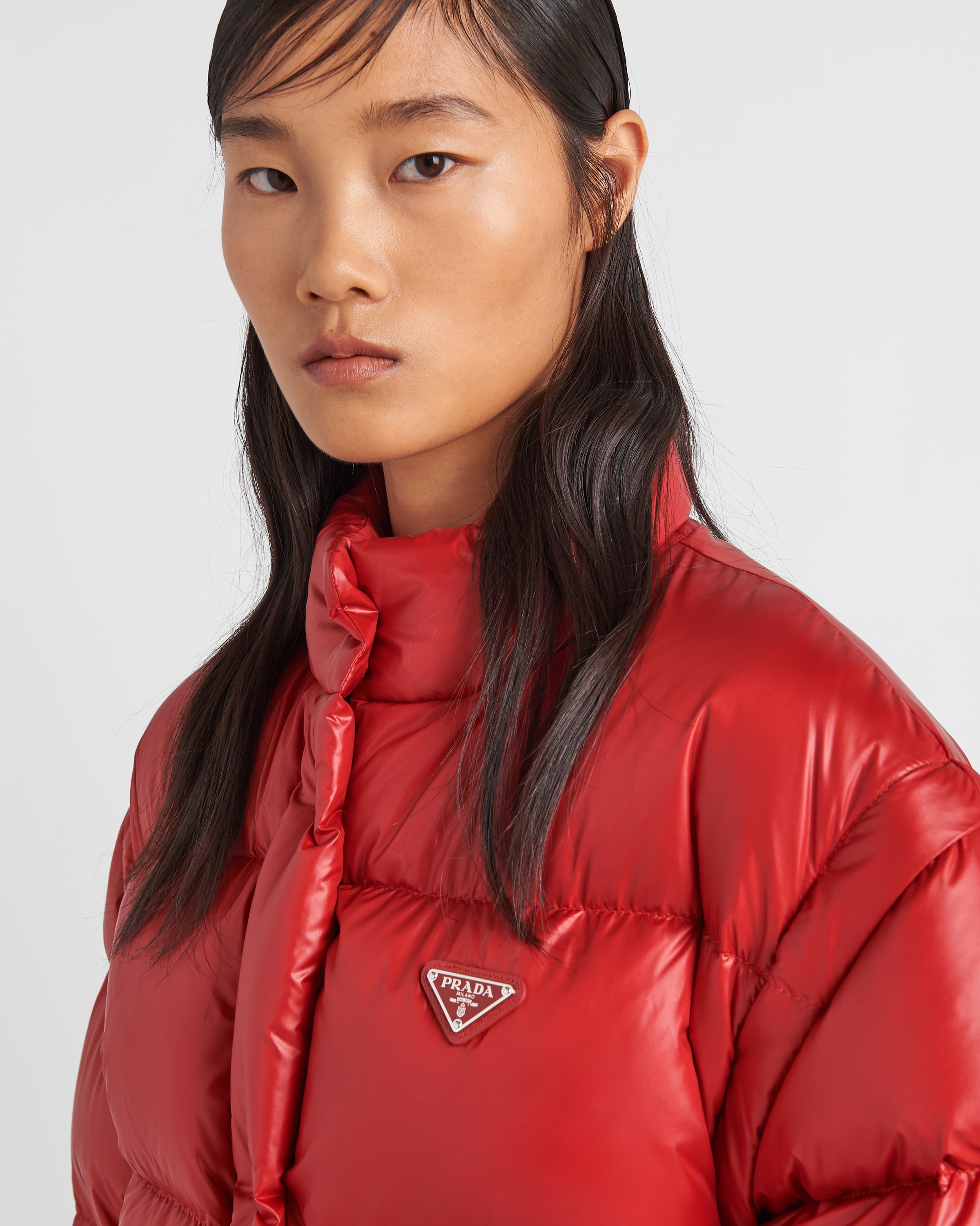 Red Re-Nylon cropped convertible down jacket | Prada