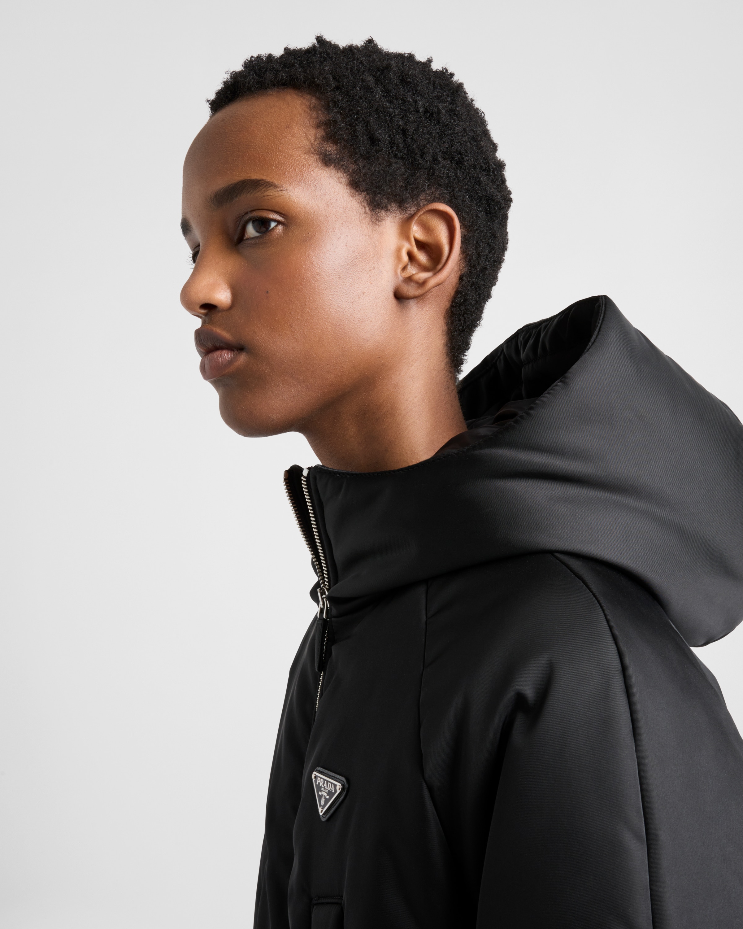 ブラック Re-Nylon ダウンコート | PRADA