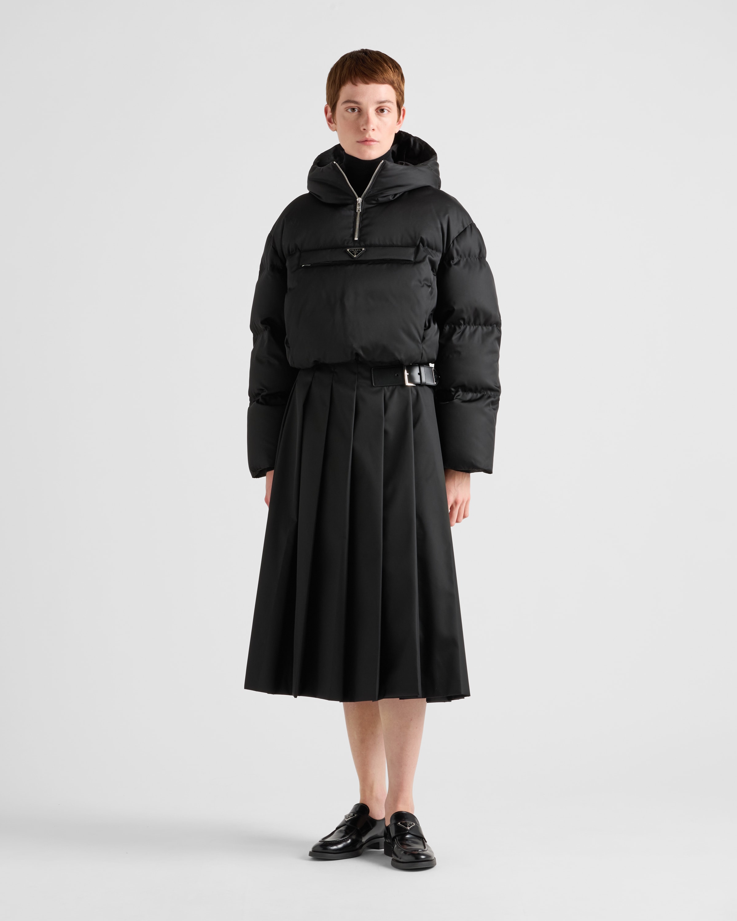 アウターその他 PRADA Women Outer P25I95S21210J4 F0002 Black cq5dam.web.hebebed.600.600.jpg