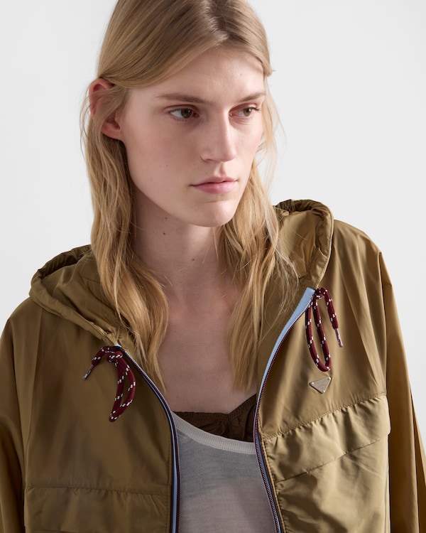 Lightweight Re-Nylon hooded raincoat - Sesame Lightweight Re-Nylon hooded raincoat - Sesame