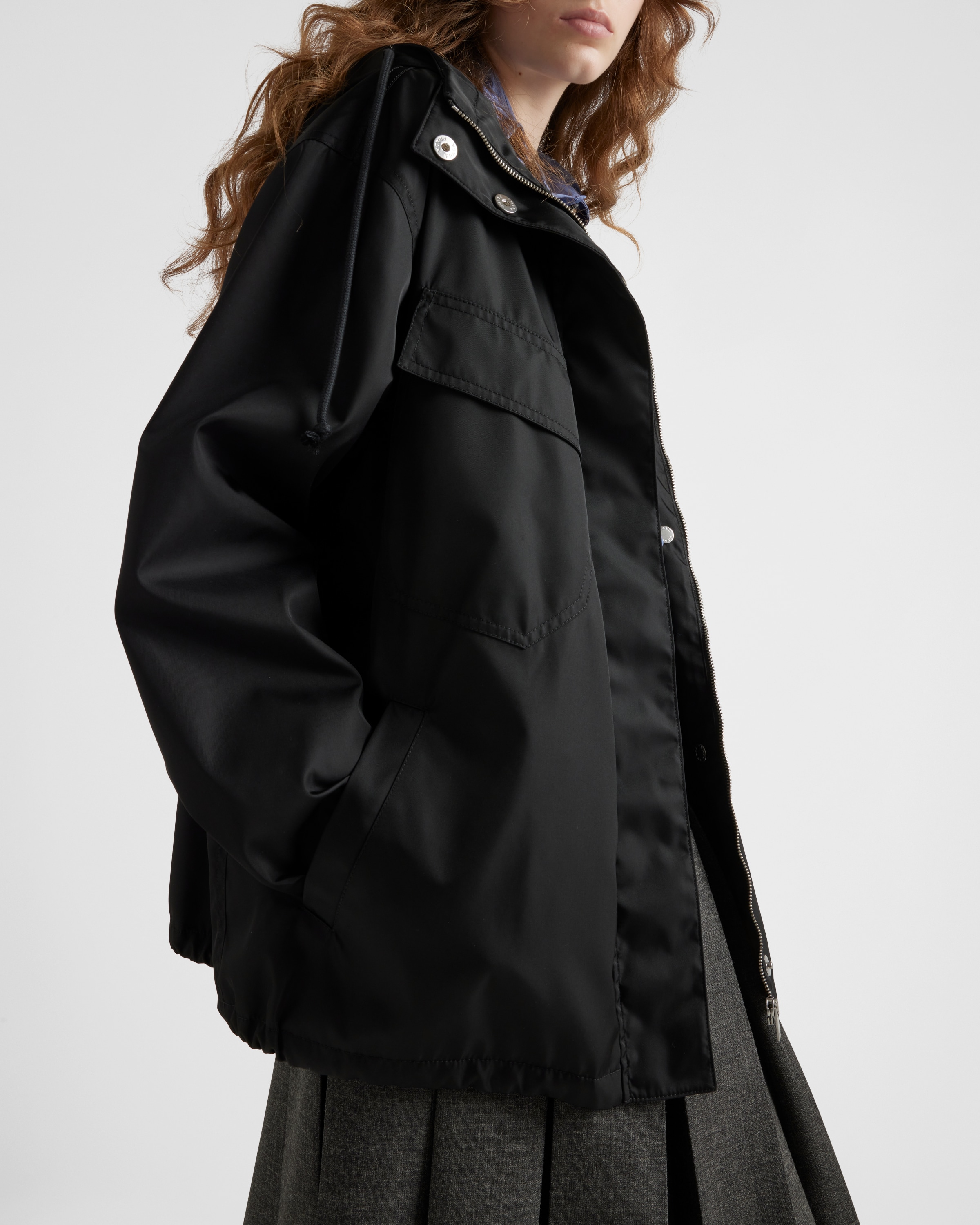 PRADA ブラック ナイロンジャケット PRADA ブラック ナイロンジャケット 46 - メルカリ