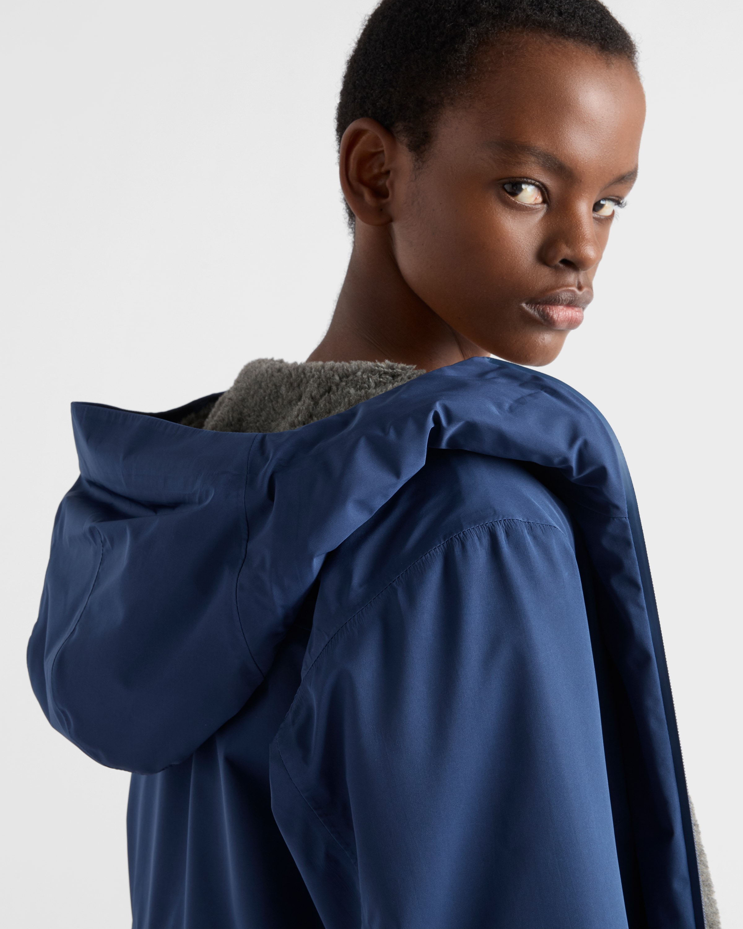 ジャケット・アウター PRADA 2017 swing top blouson Uniform Blue Technical fabric blouson jacket with hood | PRADA