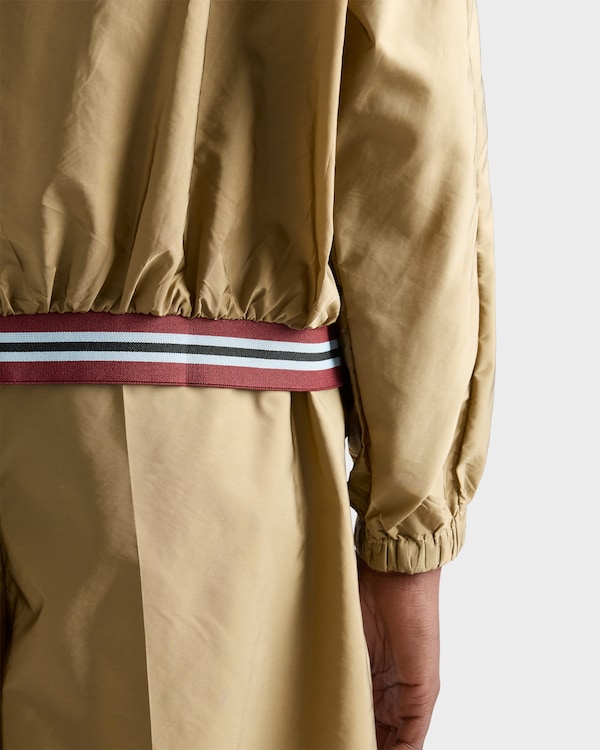 ライトウェイト Re-Nylon ブルゾンジャケット - セサミ ライトウェイト Re-Nylon ブルゾンジャケット - セサミ