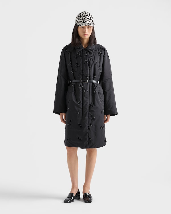 Embroidered light Re-Nylon raincoat - Negro Embroidered light Re-Nylon raincoat - Negro
