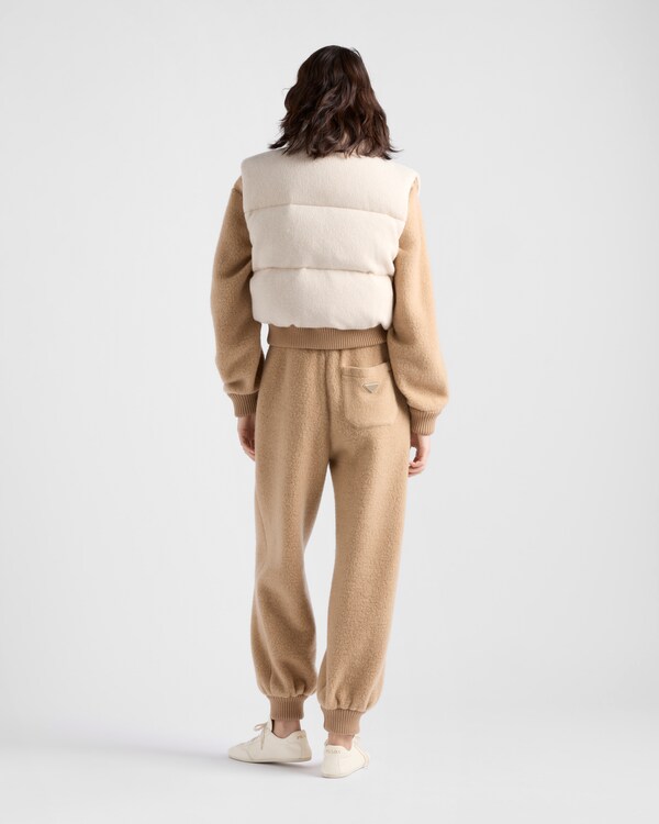 سترة مبطنة من الصوف والكشمير - عاجي سترة مبطنة من الصوف والكشمير - عاجي