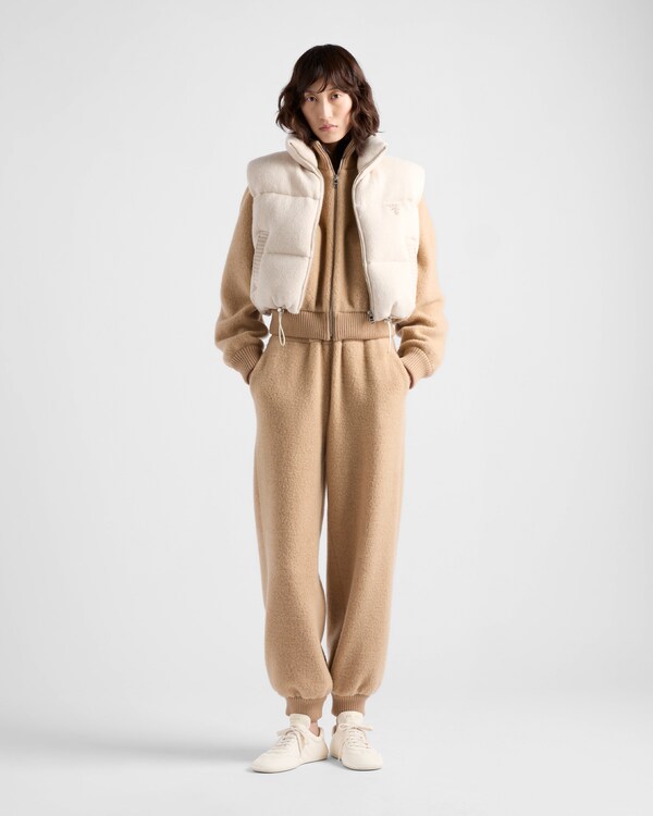 سترة مبطنة من الصوف والكشمير - عاجي سترة مبطنة من الصوف والكشمير - عاجي