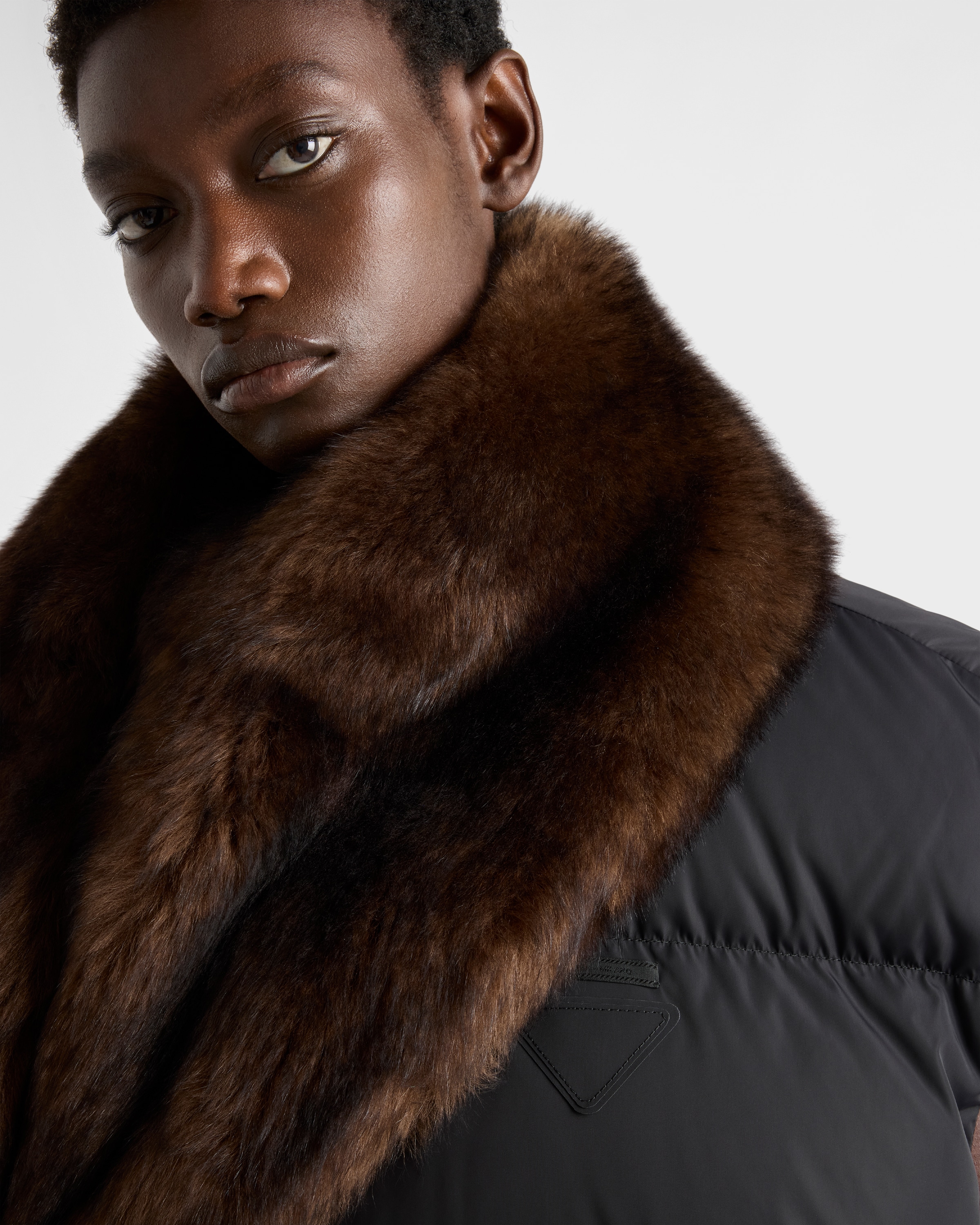 ブラック Re-nylon Xシアリング ダウンベスト | PRADA