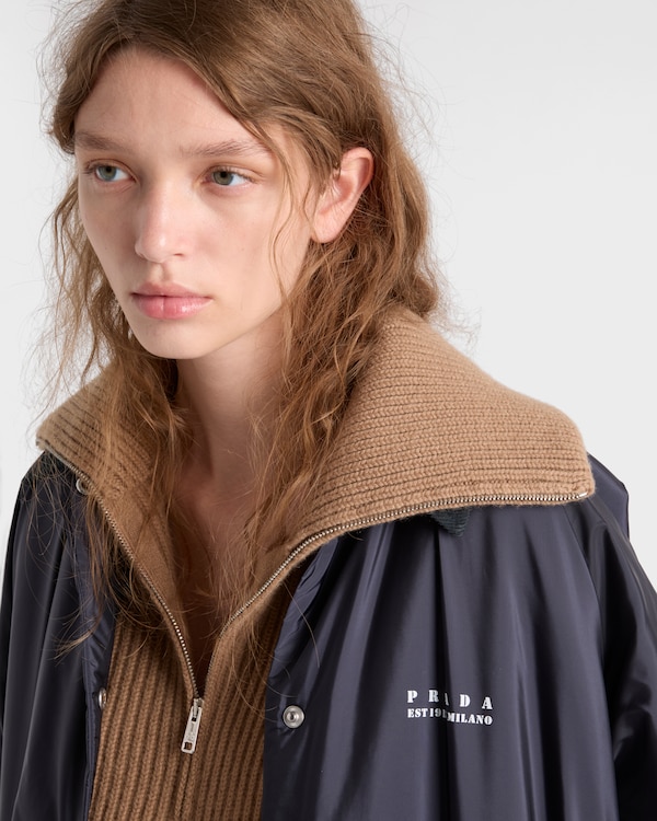 Imperméable léger en Re-Nylon Imperméable léger en Re-Nylon