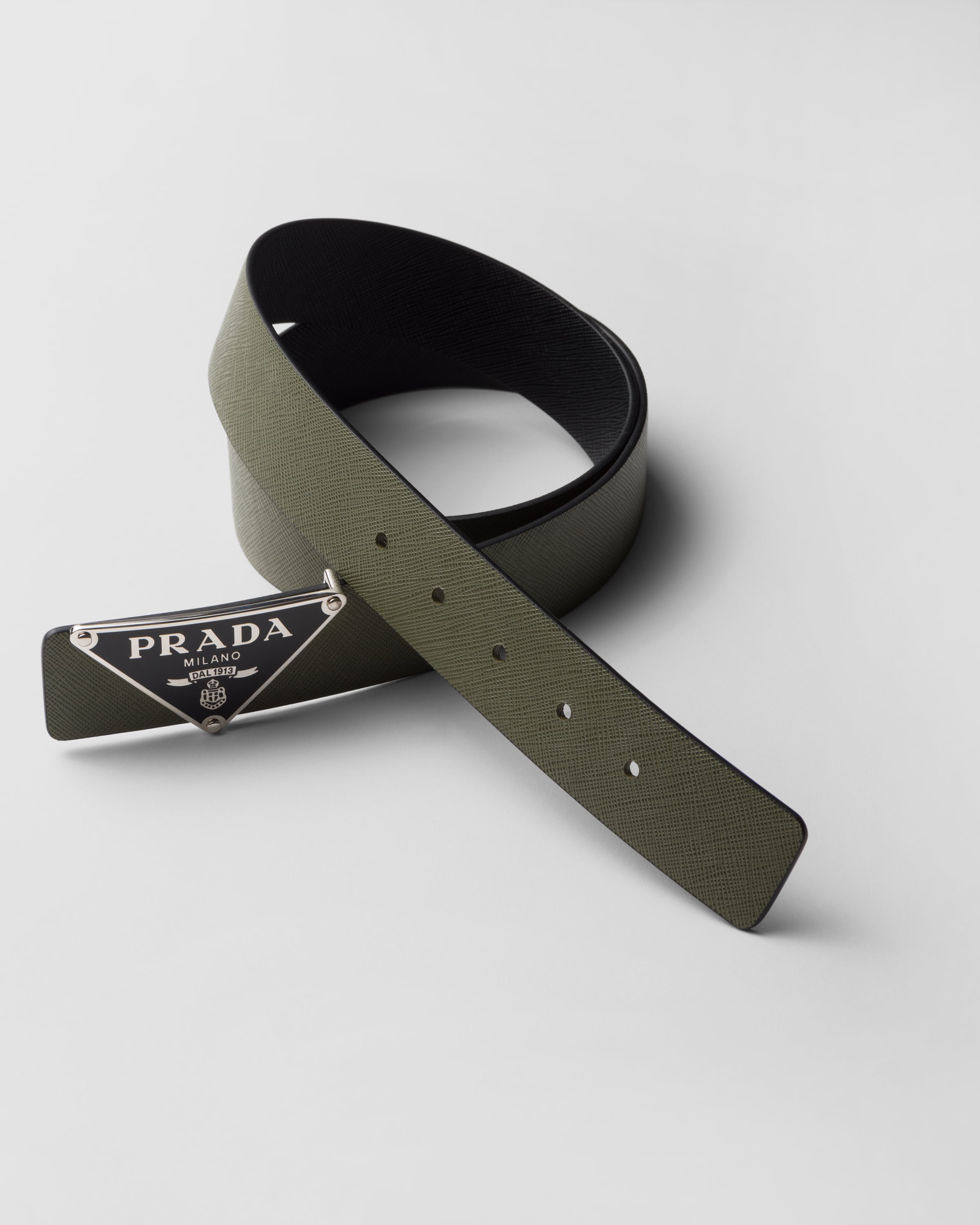 Shop Prada Gürtelband Zum Wenden Aus Saffiano-leder In Loden/black