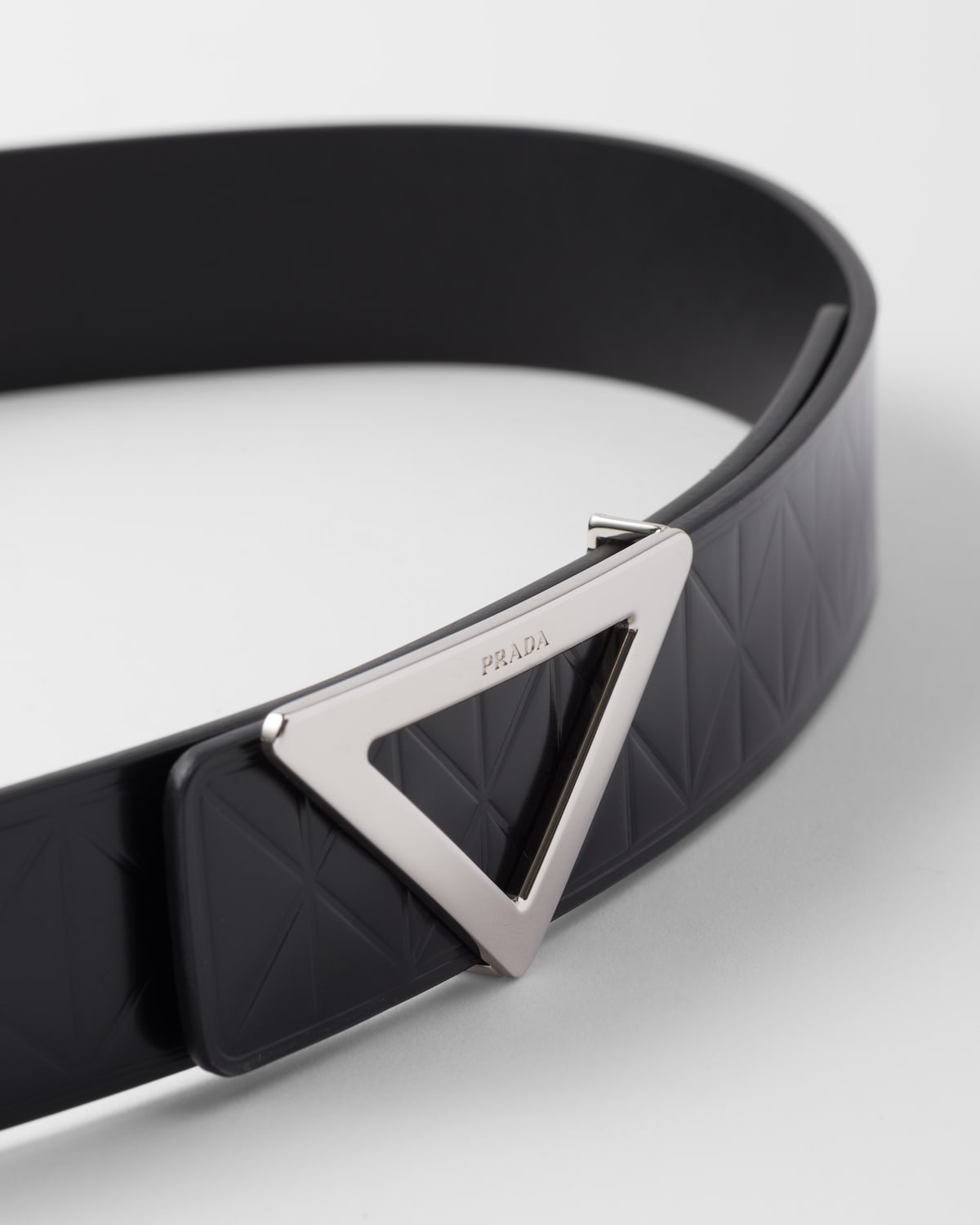 PRADA 25S BELT 30 MM IN BLACK CALFSKIN 585794