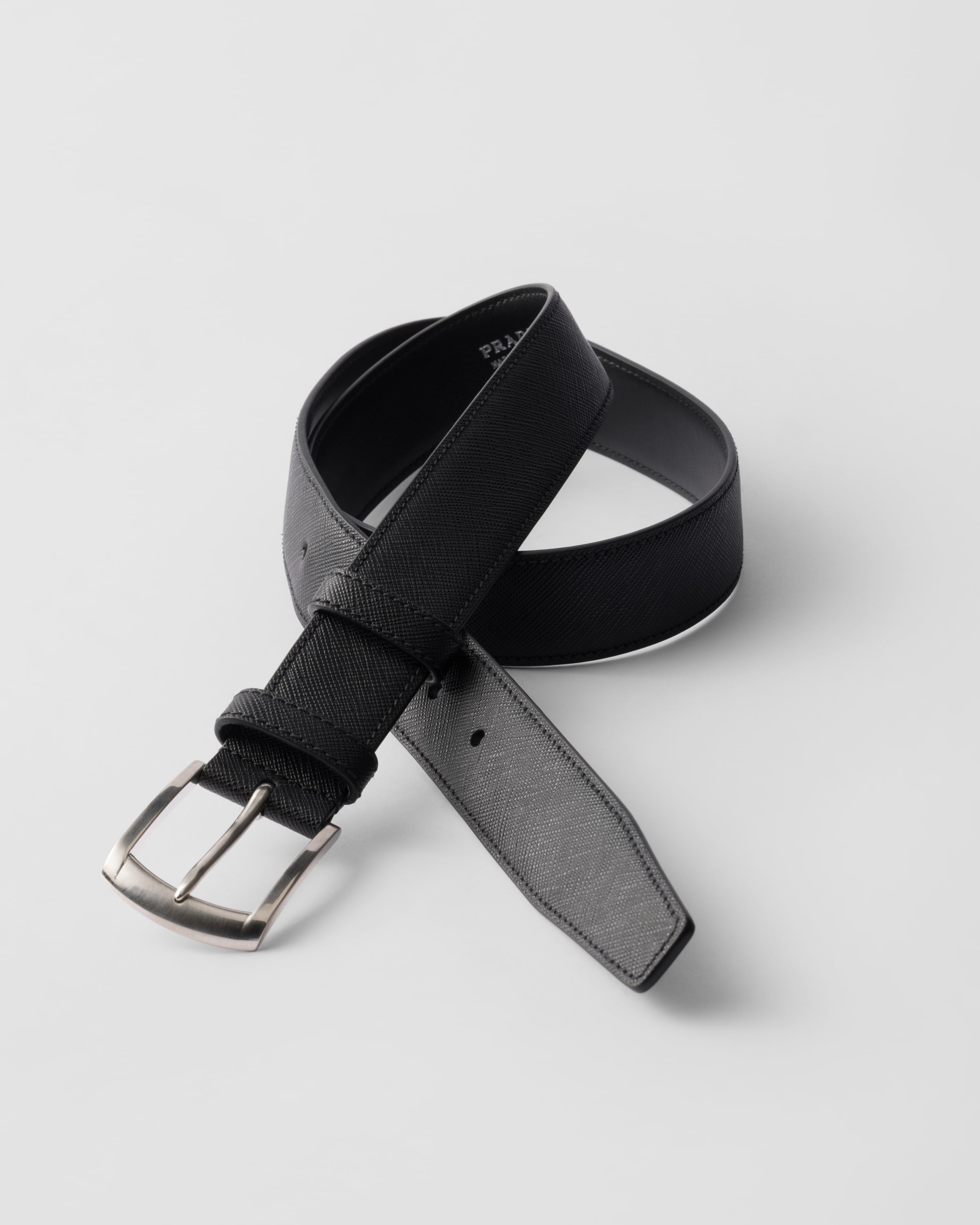 公式の  Black Saffiano leather belt | PRADA ワンピース