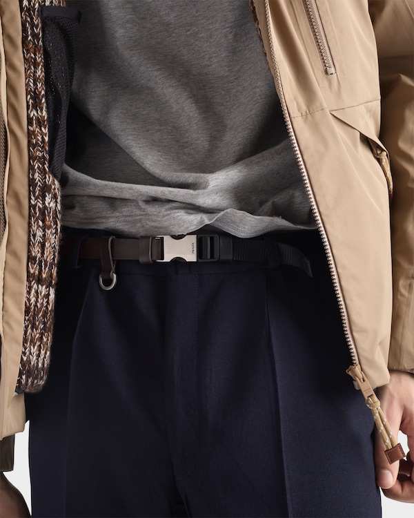 가죽 및 우븐 나일론 테이프 벨트 가죽 및 우븐 나일론 테이프 벨트