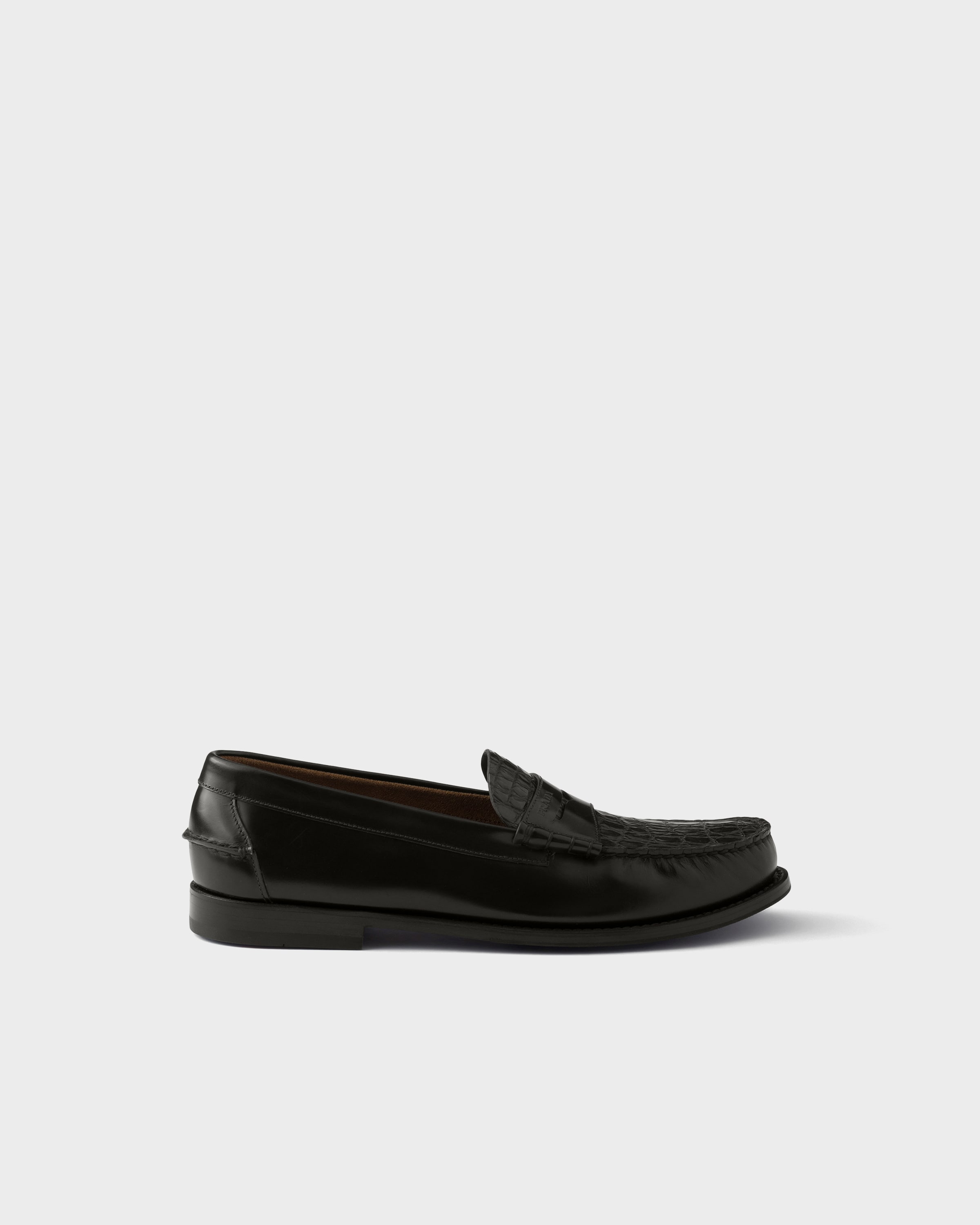 ブラック ブラッシュドレザー クロコダイルレザー ローファー | PRADA