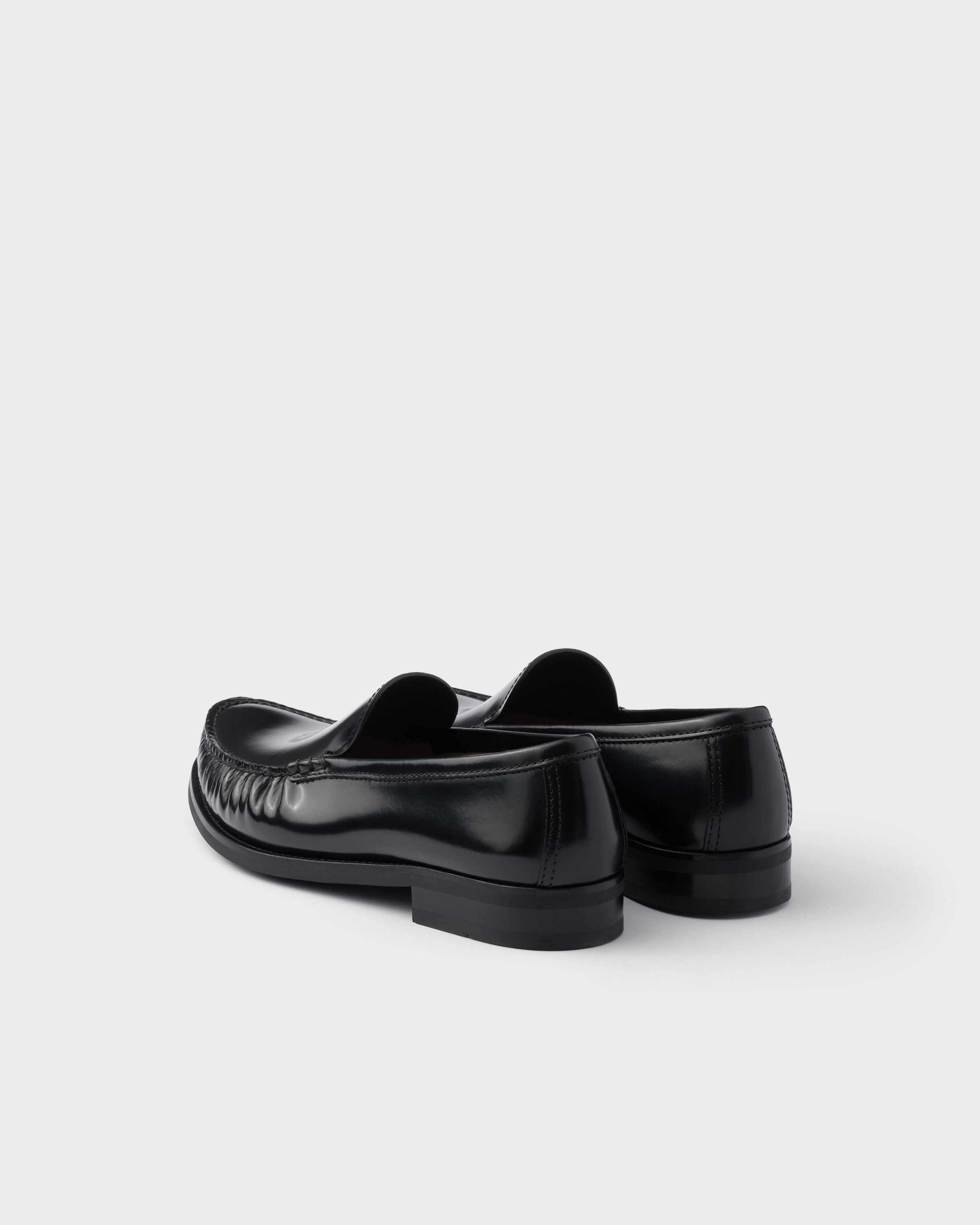 ブラック ブラッシュドレザー ローファー | PRADA