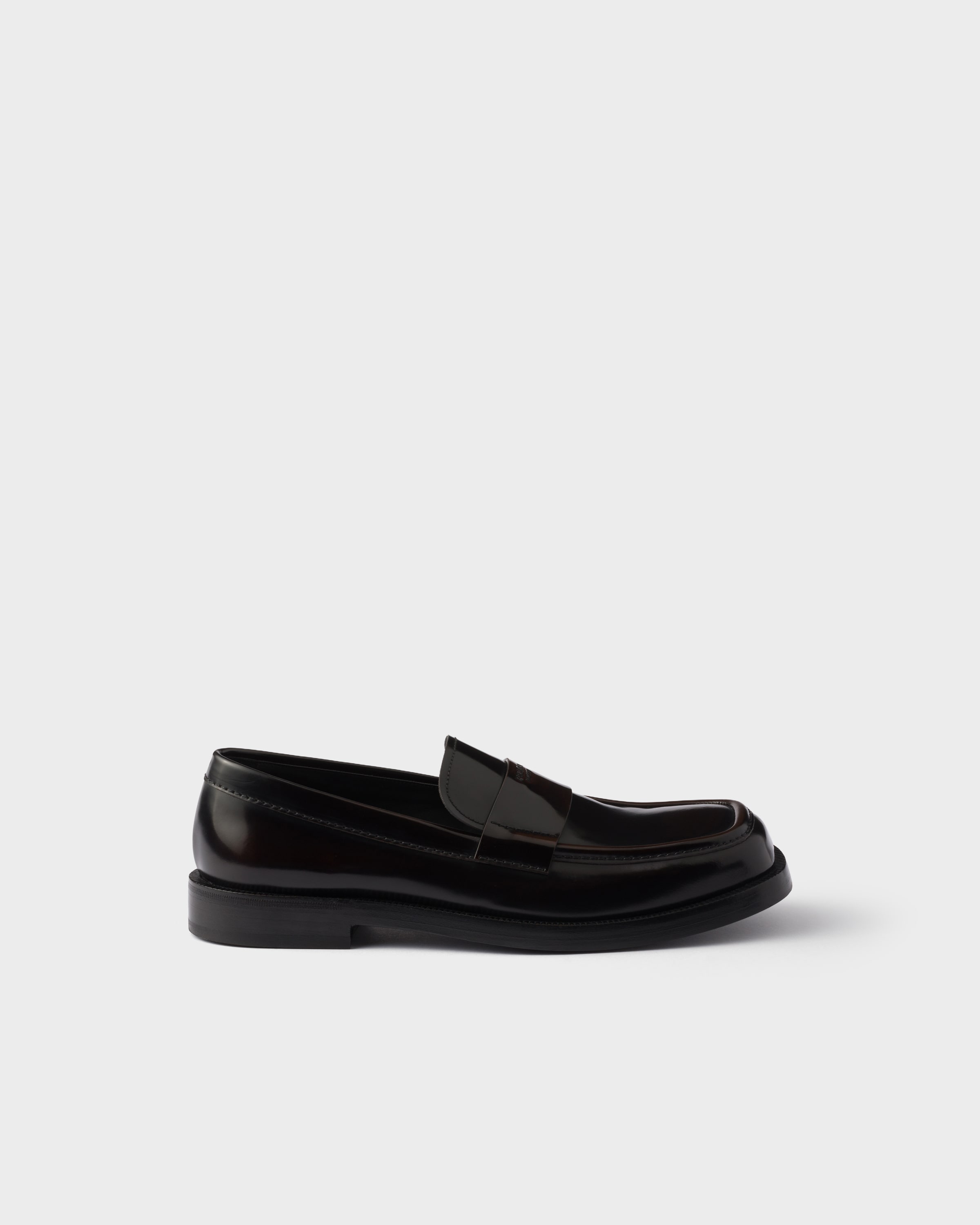 Prada Loafer Aus Gebürstetem Leder In Brown