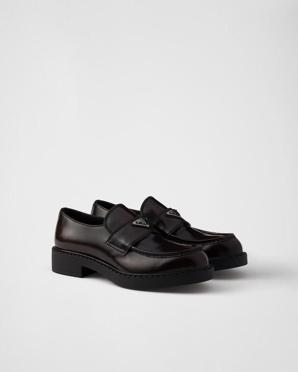 ブラック ブラッシュドレザー ローファー | PRADA