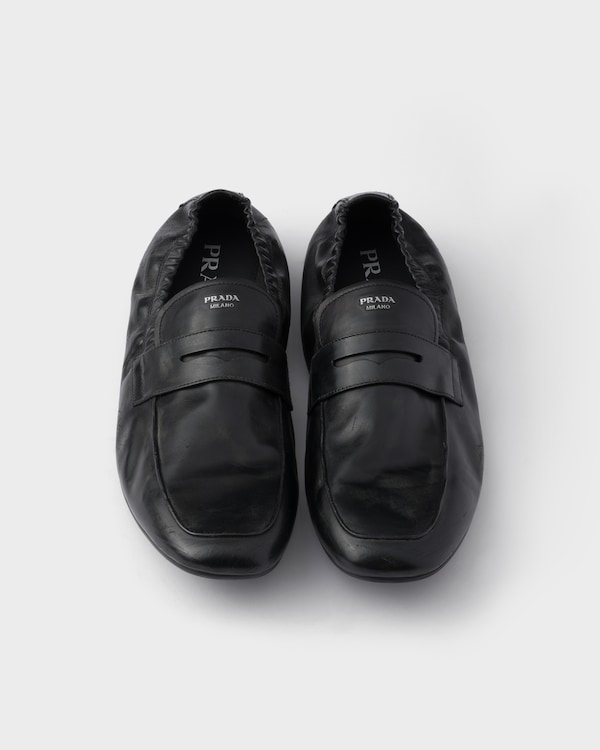 プラダ シャッフル アンティークレザー ローファー - ブラック プラダ シャッフル アンティークレザー ローファー - ブラック