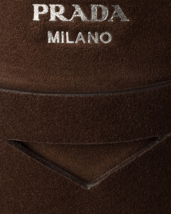 أحذية لوفر من الجلد السويدي - بني داكن أحذية لوفر من الجلد السويدي - بني داكن