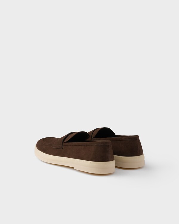 أحذية لوفر من الجلد السويدي - بني داكن أحذية لوفر من الجلد السويدي - بني داكن