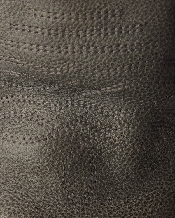 Antiqued leather shoes with buckle Antiqued leather shoes with buckle