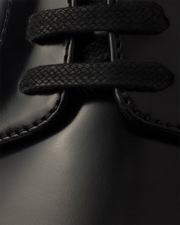 Chaussures à lacets en cuir brossé Chaussures à lacets en cuir brossé