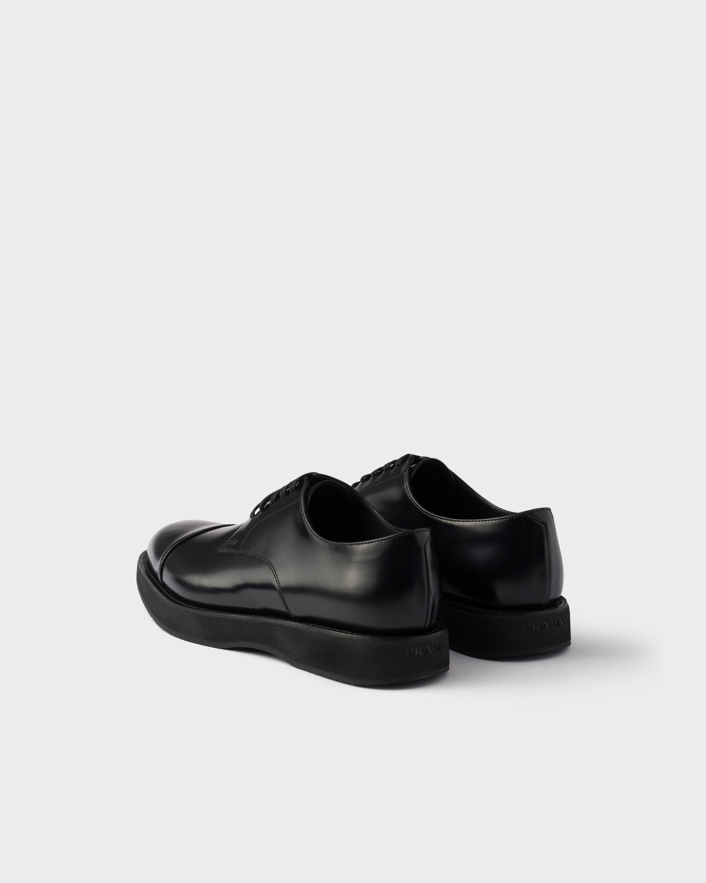 ブラック ブラッシュドレザーレースアップシューズ | PRADA