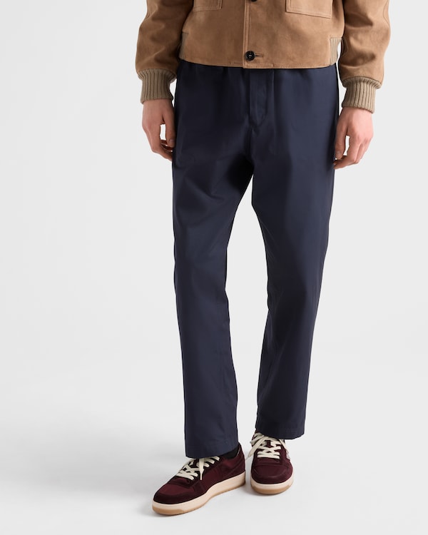 سنيكيرز Downtown من قماش رينايلون وجلد سويدي سنيكيرز Downtown من قماش رينايلون وجلد سويدي