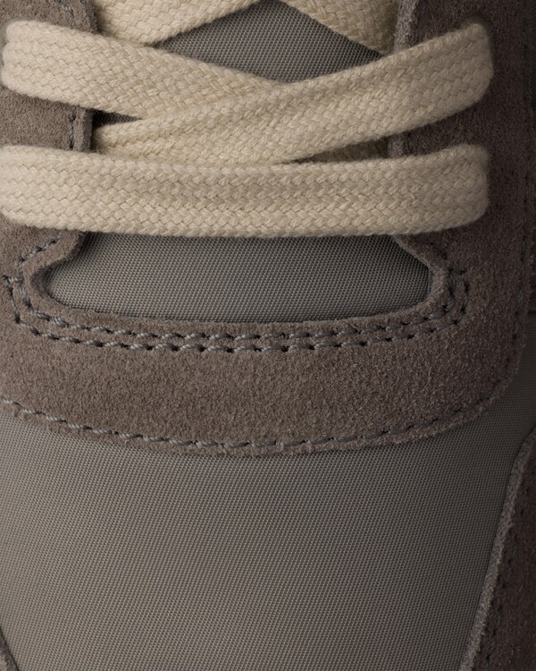 다운타운 리나일론 및 스웨이드 스니커즈 다운타운 리나일론 및 스웨이드 스니커즈