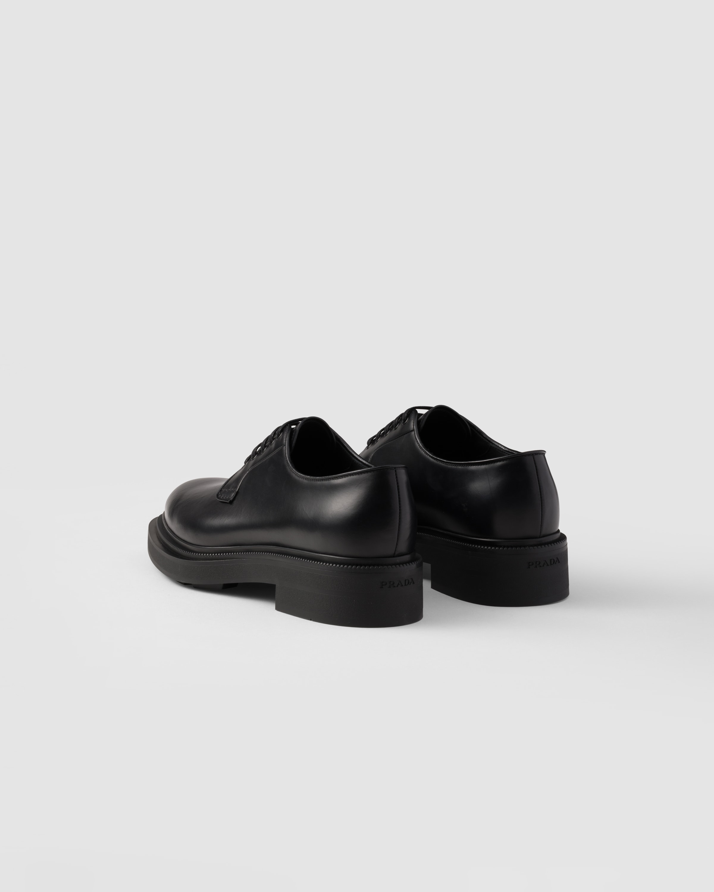 Prada レザー ダービーシューズ | ブラック | FARFETCH JP