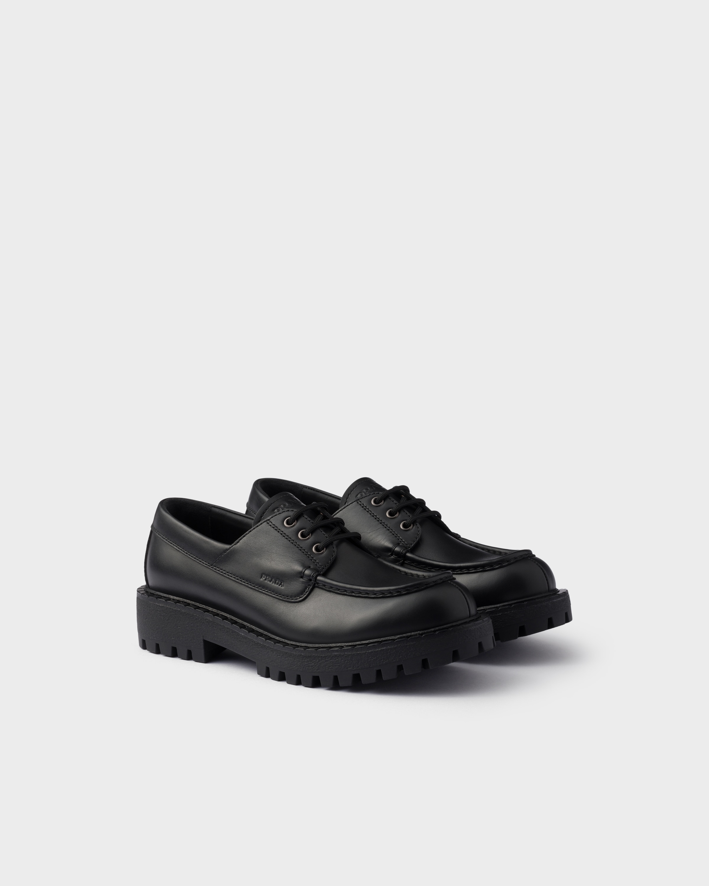 ✨極美品✨PRADA 黒 レザー ローファー スリッポン 23cm PRADA☆直営店買付☆モノリス ブラッシュドレザー ローファー