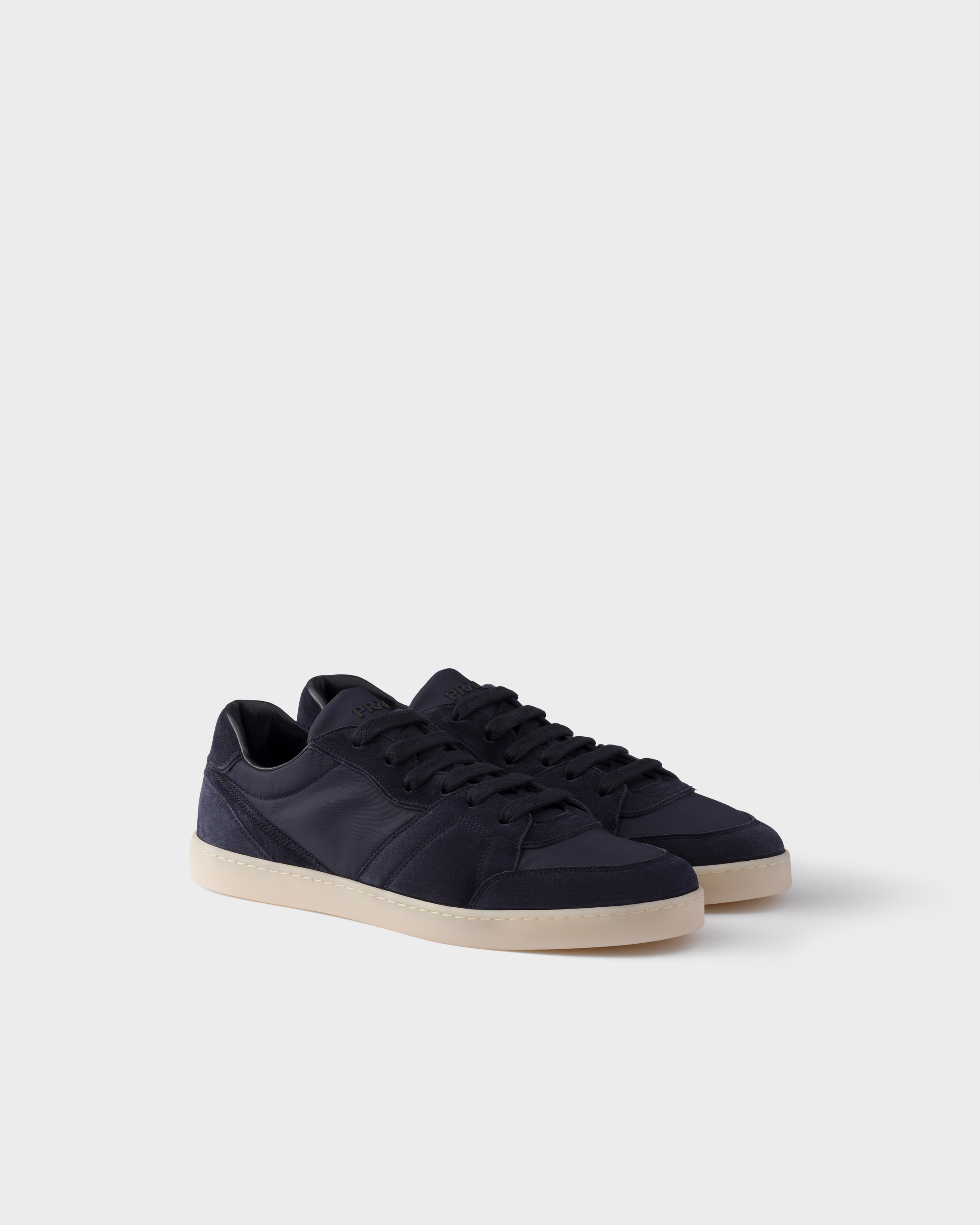 PRADA ネイビー スニーカー Prada logo-print low-top Sneakers | Blue | FARFETCH