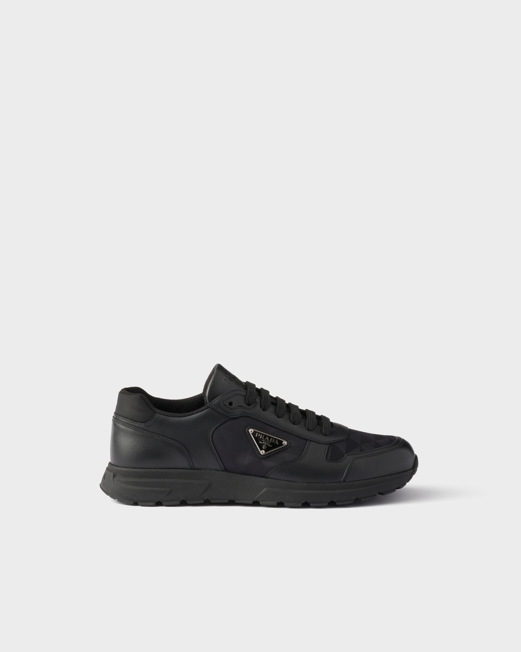黑色 Prax 2.0 Re-nylon与皮革运动鞋 | PRADA - 中国