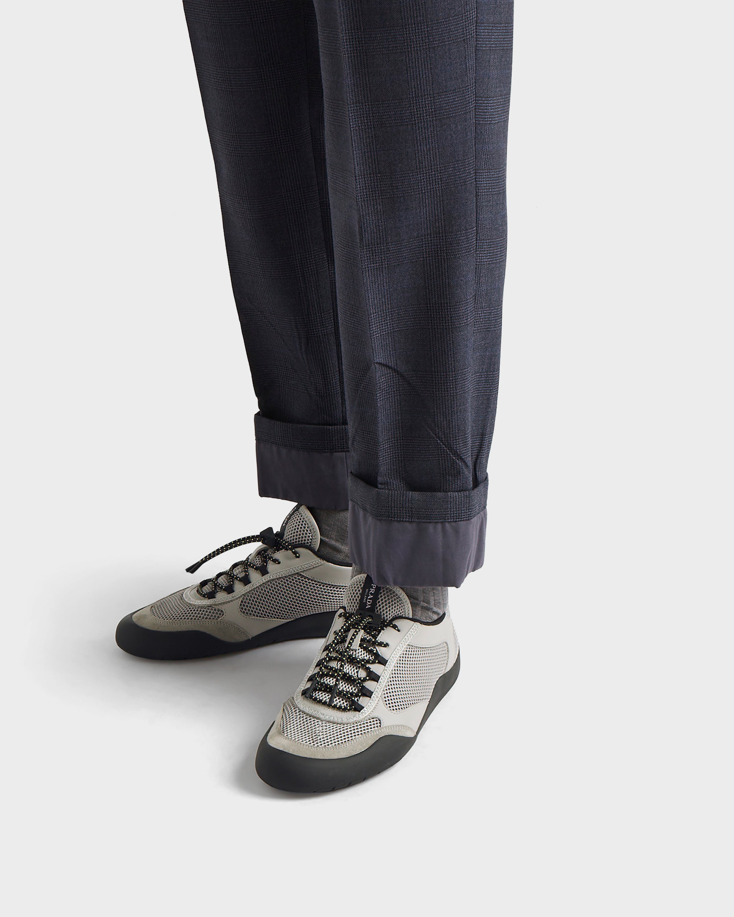 グレー スピードロック レザー メッシュ スニーカー | PRADA - 日本